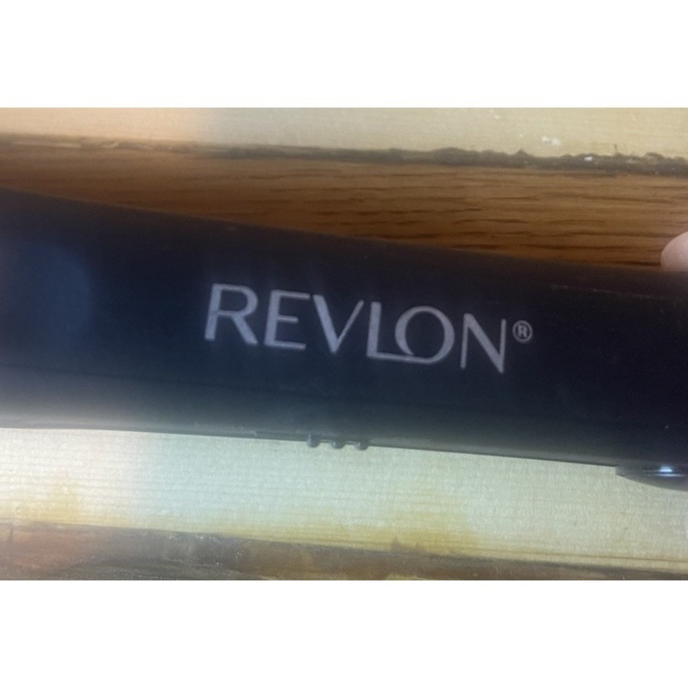 REVLON Perfect Heat Ceramic Flat Iron, 1 inch For Fast Smooth Styling Preowned